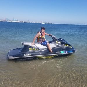 Meet your Posher, Ernesto